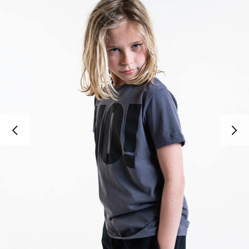 No! T-shirt in iron nununu